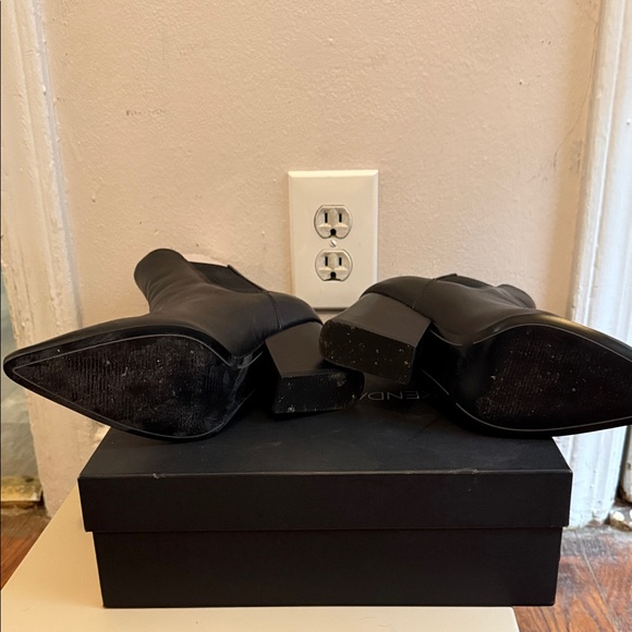 Kendall & Kylie Sleek Black Ankle Boots - Picture 5 of 6